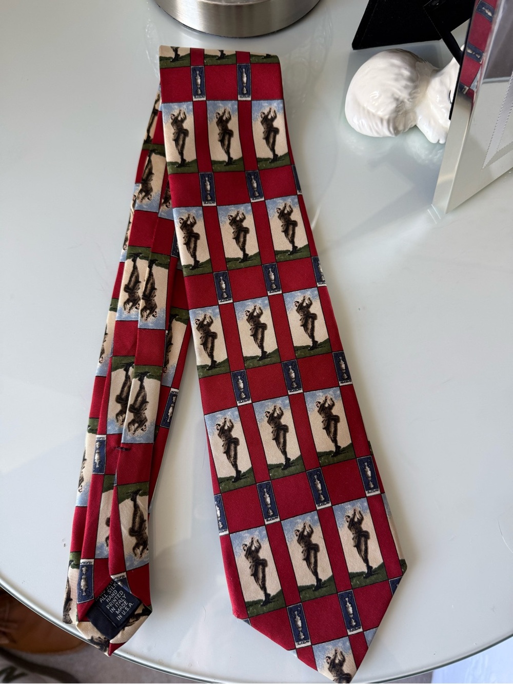 Red Checkered Golfer Pattern Men's Tie - Classic Dress Accessory